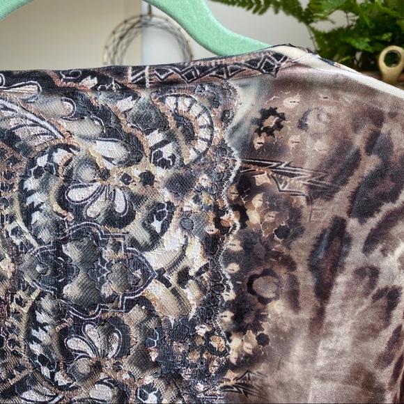 Velour Animal Print and Lace Blouse - Picture 4 of 4